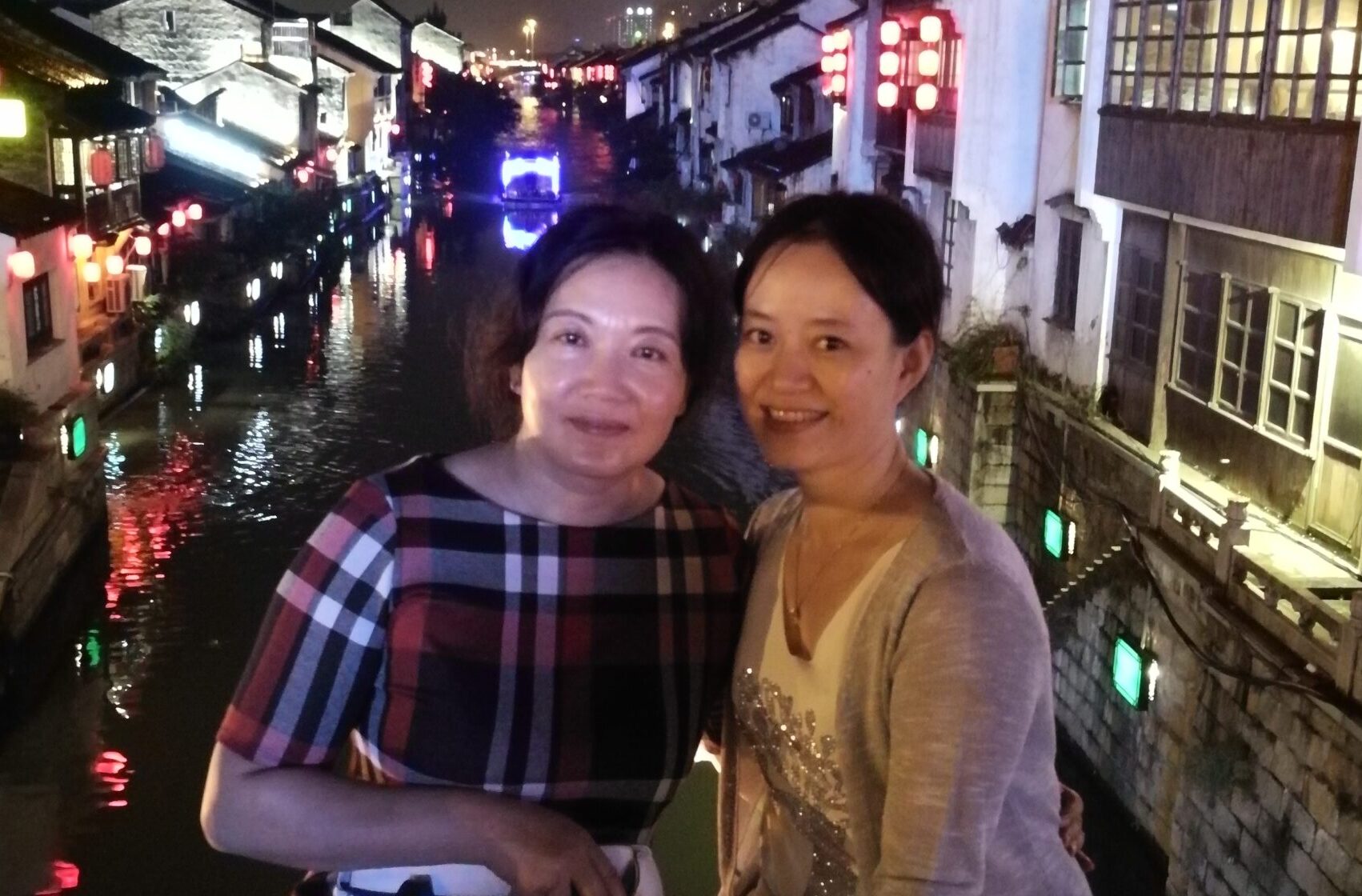 With Wuxi Theatre leader Li Yili